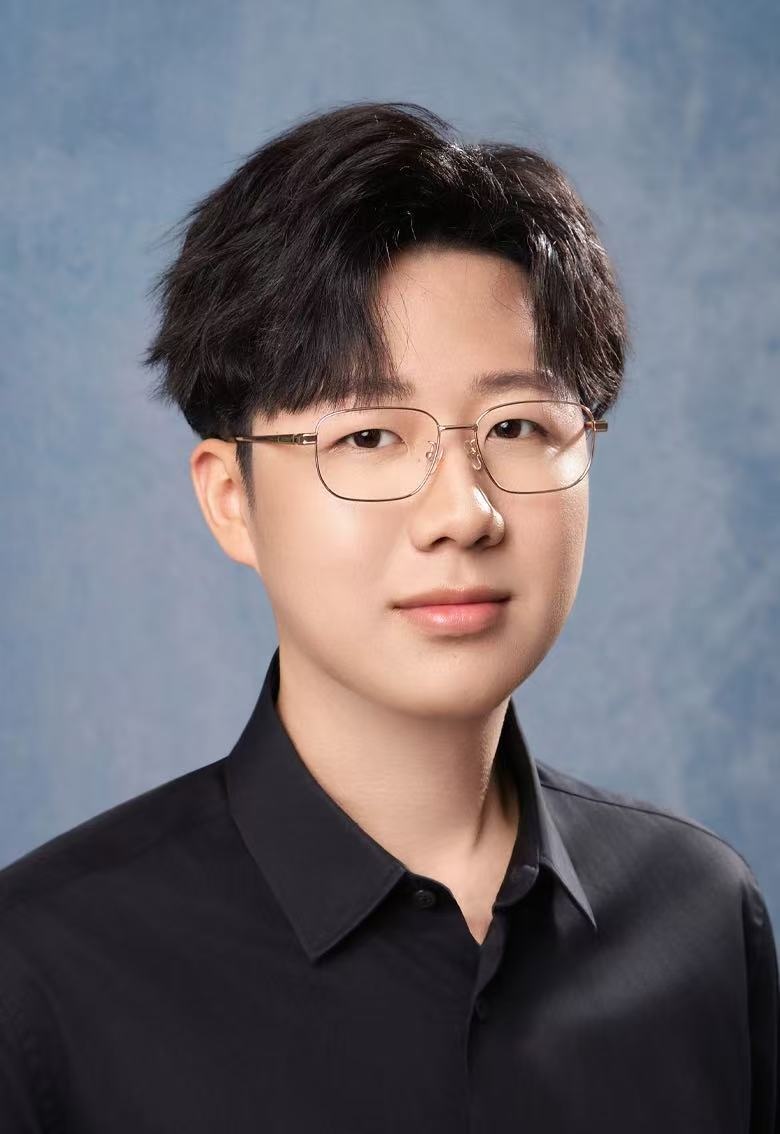 Portrait of Zhenxin Lin
